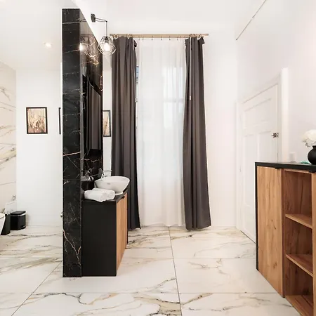 Διαμέρισμα Of The Kings-poselska 24 *