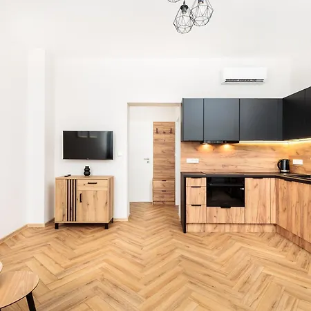 Of The Kings-poselska 24