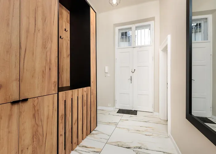 Apartment Of The Kings-poselska 24