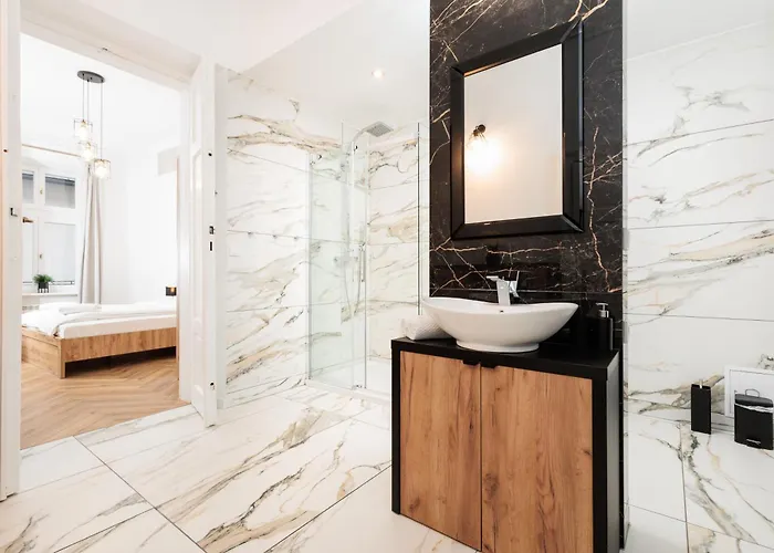 Of The Kings-poselska 24 Krakow