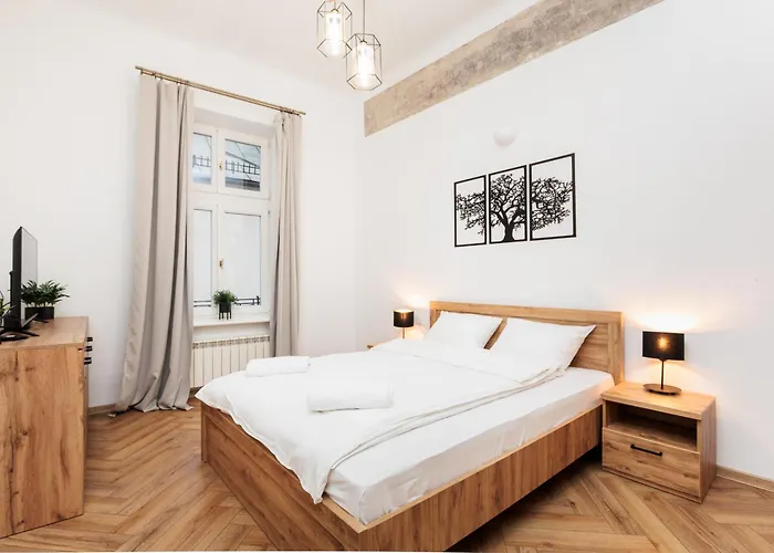 Of The Kings-poselska 24 Krakow