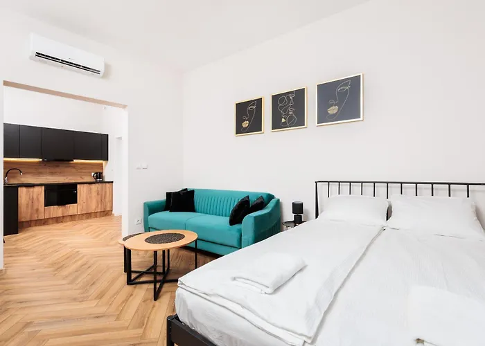 Of The Kings-poselska 24