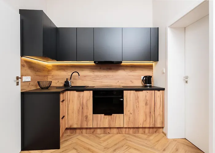 Of The Kings-poselska 24 *