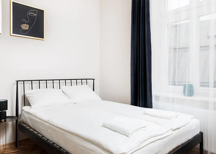 Of The Kings-poselska 24 Krakow